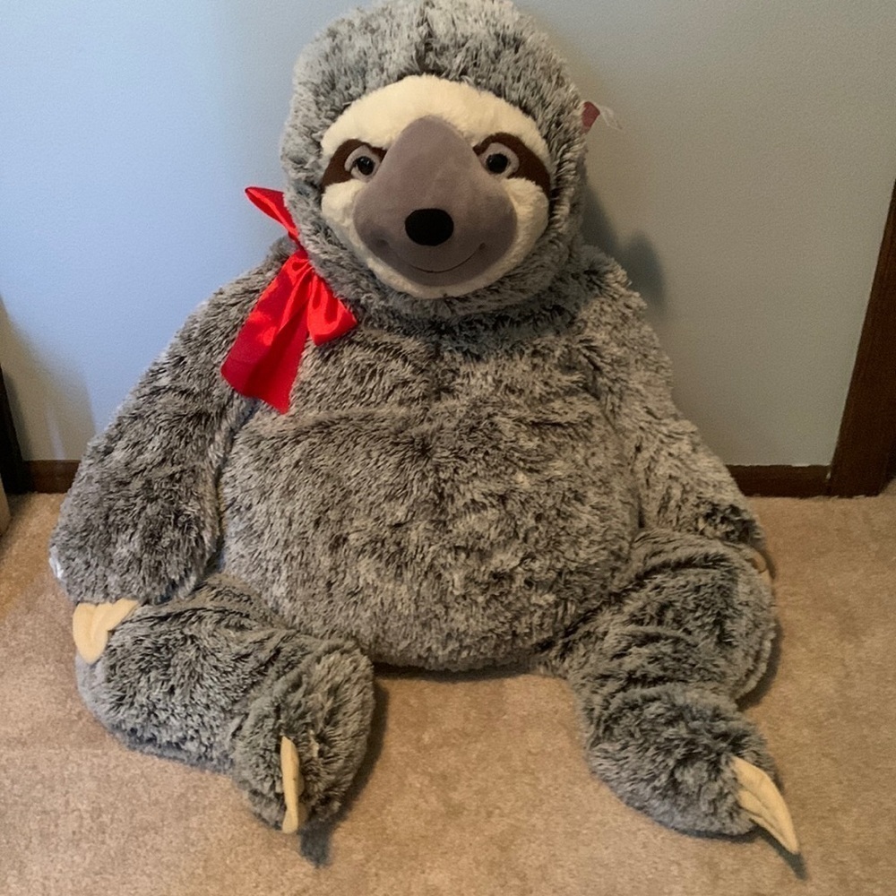 Large Sloth Stuffy stuffed animal very good condition “Valentine’s Day Plush”